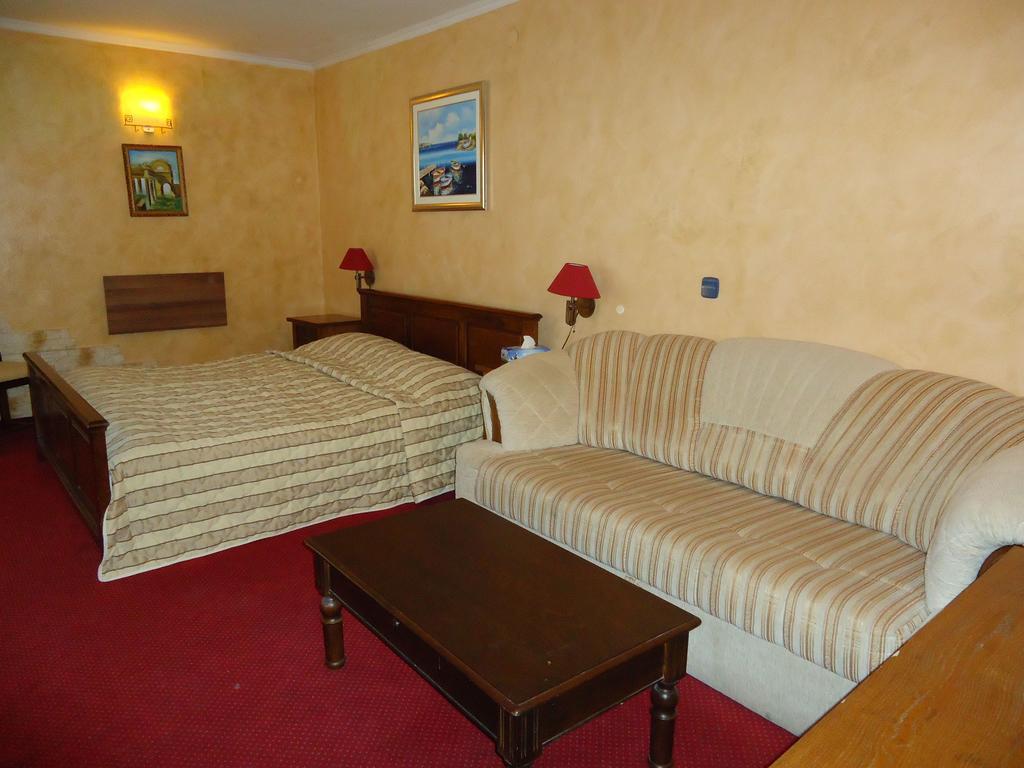 מדולין Hotel Koral חדר תמונה