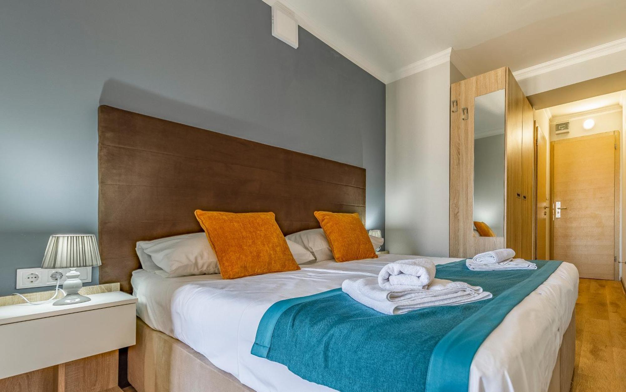 מדולין Hotel Koral מראה חיצוני תמונה